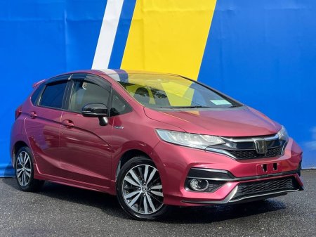 2018 Honda Fit F-PACKAGE 1.5 HYBRID AUTO // NEW 2 YEAR NCT // DIAMOND CUT ALLOYS // REVERSE CAMERA €13,950