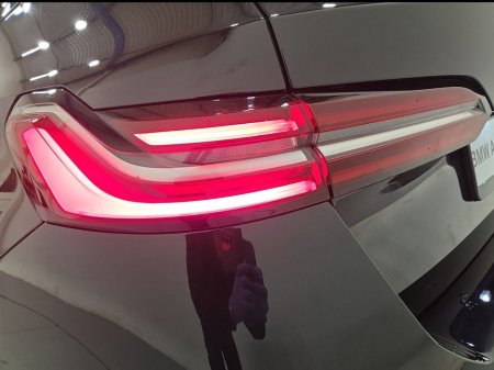 2025 BMW 5 Series 530 E M Sport Auto 530 e M Sport 530 e eDrive 22.1 kWh PHEV 299 184BHP /135 kw Auto Start/Stop thumbnail