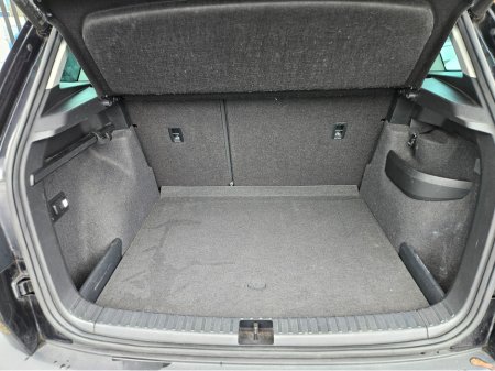 2018 Skoda Karoq STYLE 1.6 TDI 116HP 4DR 5DR €18,450 thumbnail