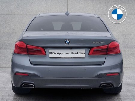 2020 BMW 5 Series 530d M Sport Saloon €35,995 thumbnail