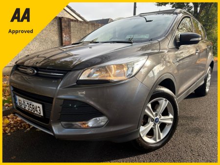 2016 Ford Kuga - view 4