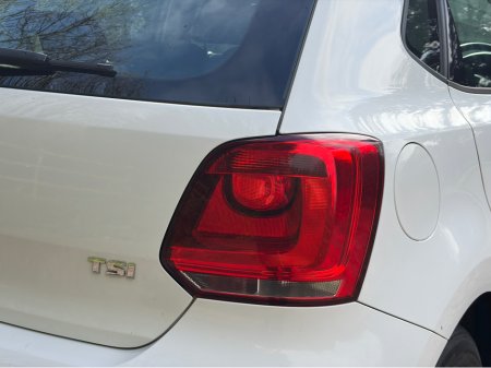 2011 Volkswagen Polo - thumbnail 11