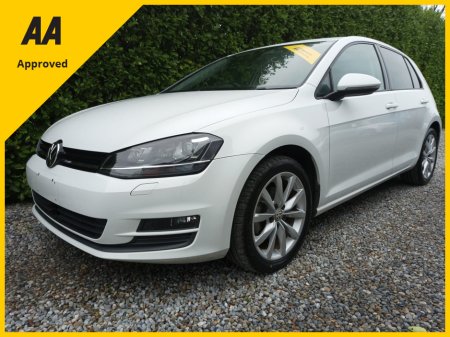 2017 Volkswagen Golf 1.2 TSI COMFORTLINE PLUS ONLY 59,524Kms CRUISE CONTROL AUTO HOLD HANDBRAKE REVERSE CAMERA IMMOBILISER  FRONT FOGS KEYLESS ENTRY JUST FULLY SERVICED 4 NEW TYRES 2 YEARS NCT ONE YEAR ROAD TAX