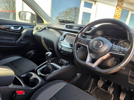 2017 Nissan Qashqai - thumbnail 18