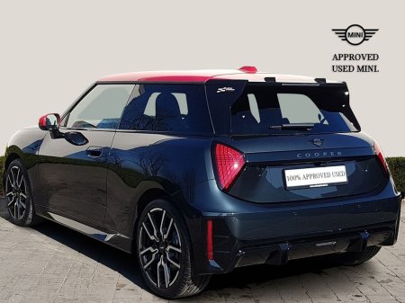 2025 MINI Hatch E Sport Level 2 €31,995