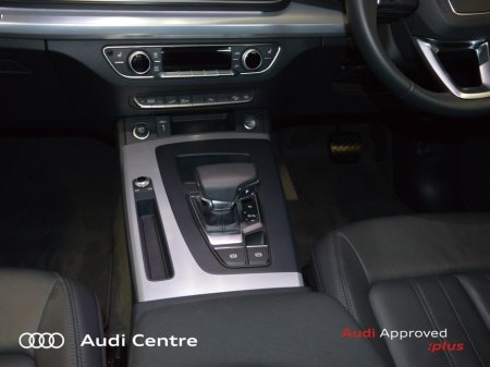 2023 Audi Q5 50 TFSI-e 299HP S tronic quattro SE €53,499 thumbnail