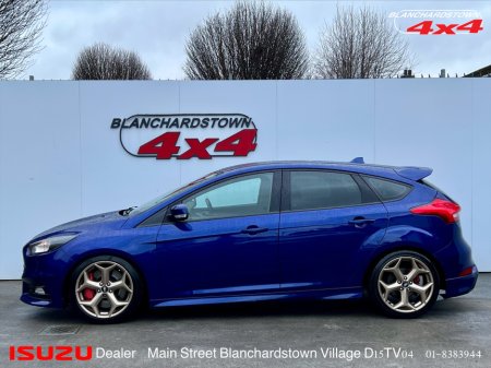 2015 Ford Focus ST2 DEEP IMPACT BLUE 250hp €18,900