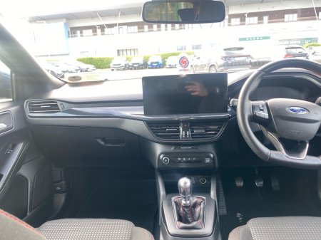 2022 Ford Focus - thumbnail 8