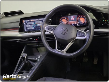 2024 Volkswagen Golf LIFE 110HP Petrol Manual €25,995 thumbnail