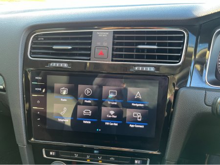 2019 Volkswagen Golf HIGHLINE AUTOMATIC 1.4 PETROL //LOW MILES//HIGH SPEC//REVERSE CAMERA//KEYLESS ENTRY//ADAPTIVE CRUISE CONTROL// €21,950 thumbnail