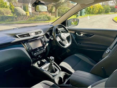 2018 Nissan Qashqai - thumbnail 18