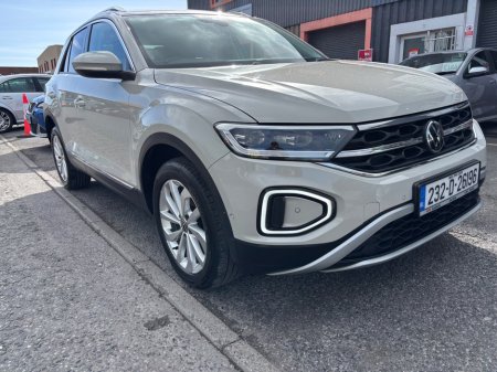 2023 Volkswagen T-Roc - thumbnail 6