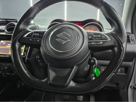 2022 Suzuki Swift - thumbnail 11