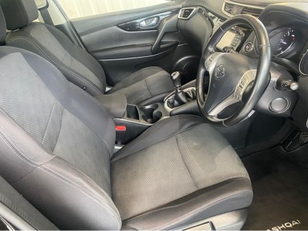 2016 Nissan Qashqai - thumbnail 12