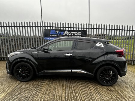 2019 Toyota C-HR Self Charging Hybrid €18,995 thumbnail
