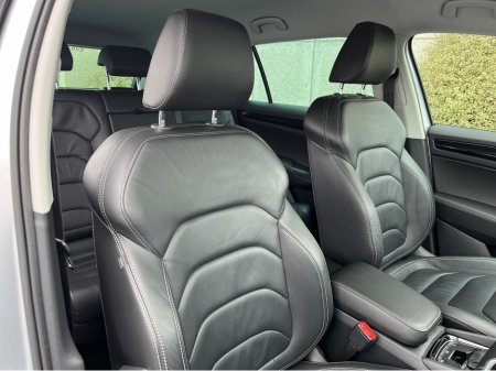 2021 Skoda Kodiaq 7 SEATER STYLE AUTOMATIC 2.0 DIESEL //HIGH SPEC//FULL LEATHER//HEATED SEATS//KEYLESS ENTRY//SAT NAV//REVERSE CAMERA// €36,950 thumbnail