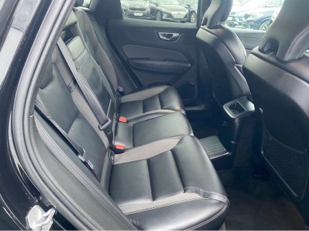 2021 Volvo XC60 2.0 R-DESIGN T6 RCHARG AWD AUTO 337BHP €28,800 thumbnail