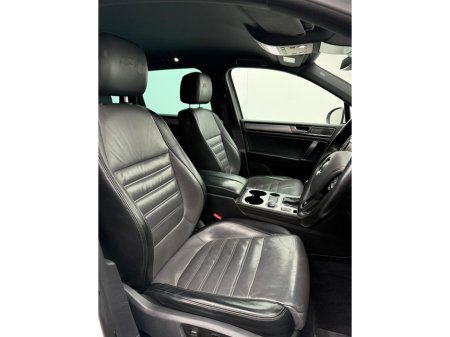 2018 Volkswagen Touareg - thumbnail 8