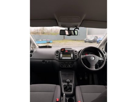 2006 Volkswagen Golf - thumbnail 22