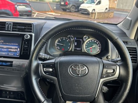 2020 Toyota Landcruiser LAND CRUISER BUSINESS €72,000 thumbnail