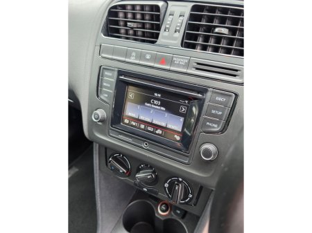 2016 Volkswagen Polo - thumbnail 14