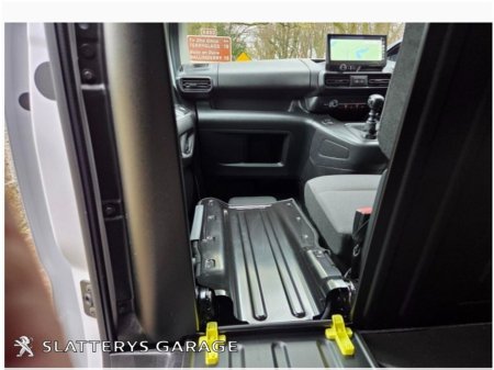 2025 Peugeot Partner - thumbnail 13