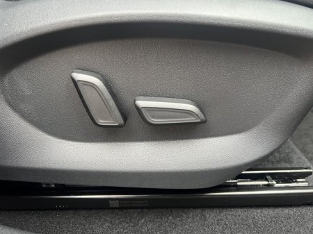 2025 MG HS - thumbnail 11