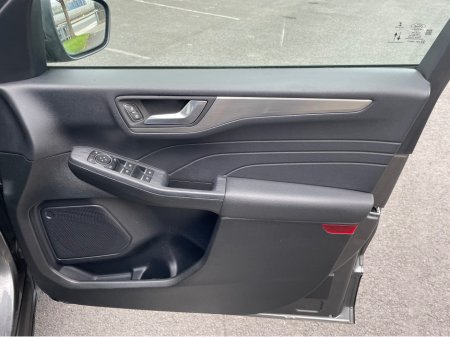 2021 Ford Kuga - thumbnail 13