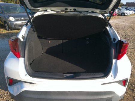 2019 Toyota C-HR - thumbnail 18