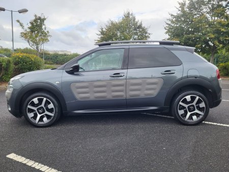 2015 Citroen C4 Cactus - view 2