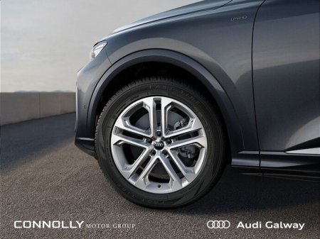 2026 Audi Q5 E-HYBRID S-LINE QUATTRO A/T €73,850 thumbnail