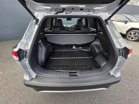 2025 Toyota Corolla Cross 1.8 Hybrid Sol 5dr €42,449 thumbnail