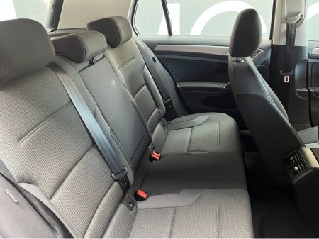 2016 Volkswagen Golf - thumbnail 11