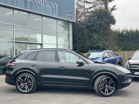 2023 Porsche Cayenne 3.0V6 E-Hybrid Platinum Edition 4WD Auto €79,995