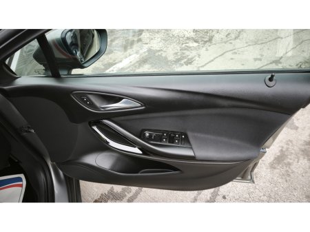 2019 Opel Astra - thumbnail 9