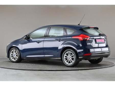 2016 Ford Focus - thumbnail 6