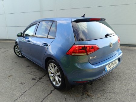 2016 Volkswagen Golf - view 3