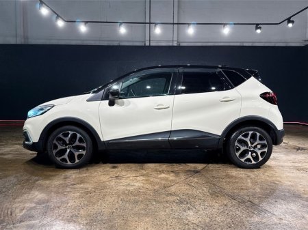 2020 Renault Captur WHITE/BLACK TWO TONE - FACTORY ALLOYS - HALF LEATHER - REVERSE CAMERA €16,950 thumbnail