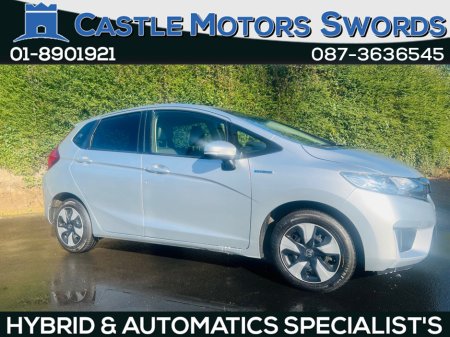 2017 Honda Fit DAA-GP5 €12,950 thumbnail