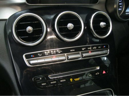 2015 Mercedes-Benz C Class - thumbnail 23