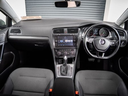 2018 Volkswagen Golf - photo 6