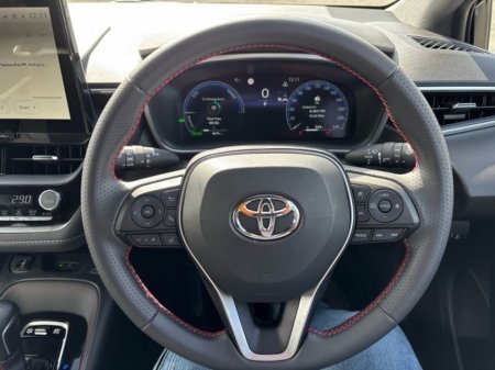 2025 Toyota Corolla - thumbnail 13