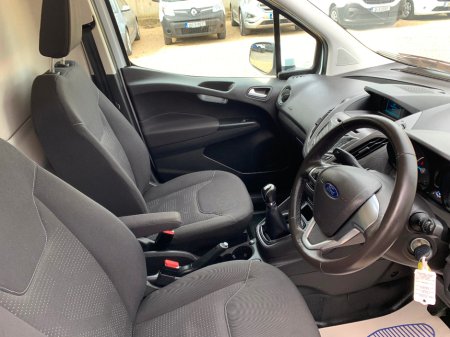 2018 Ford Transit Courier - thumbnail 15