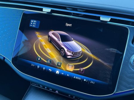 2024 Mercedes-Benz E Class E 300DE AMG Line Plus Saloon €69,950 thumbnail