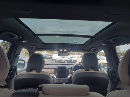 2026 Volvo XC90 T8 PHEV PLUS DARK AWD 5DR €99,950 thumbnail