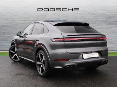 2025 Porsche Cayenne E-Hybrid Coupe €126,000 thumbnail
