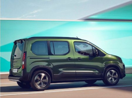 2026 Peugeot Rifter Allure 1.5 BlueHDi 100bhp *ORDER YOUR 261 TODAY* €32,314