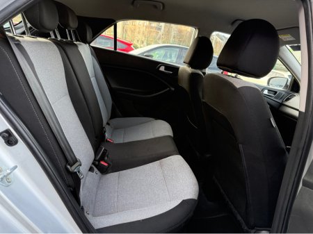 2016 Hyundai i20 - thumbnail 9