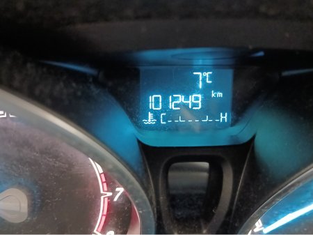 2017 Ford Fiesta - thumbnail 4