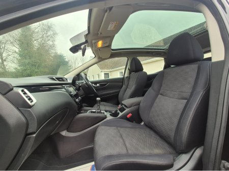 2016 Nissan Qashqai - thumbnail 11